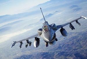 اوکراین اولین ناوگان جنگنده‌های اف- ۱۶ را تحویل گرفت