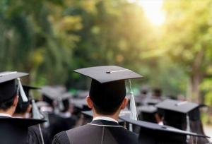 جوانان و دانشجویان مسلمان ایرانی علیه ظلم و سلطه‌اند