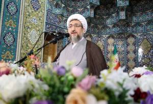 امام جمعه تبریز: جنگ، تحریم و اغتشاشات نشانه افول ابرقدرتی دشمنان است