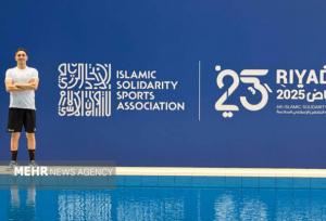 شناگر ایران در ماده ١٠٠ متر قورباغه پنجم شد