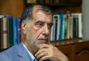 کیهان: باهنر فقر شدید معرفتی دارد