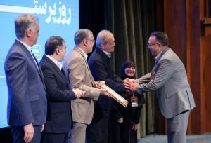 قدردانی رئیس‌جمهور از هیئت علمی دانشگاه علوم پزشکی آزاد در روز پرستار