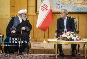 تصویر نکته‌دار از مراسم استقبال پزشکیان که توجه‌برانگیز شد