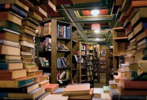 گزارش آماری ـ تحلیلی تسنیم از انتشار کتاب در تیرماه ۱۴۰۴/ کتاب ۲۲ درصد گران‌شد