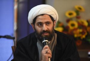 نهضت انقلاب مبتنی بر قرآن و عمل به آیات قرآن بود