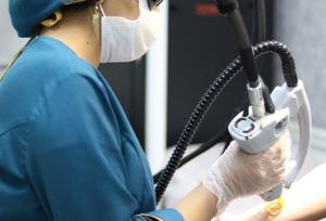 دو عامل اصلی اعتماد به مرکز لیزر دکتر راحمی تهرانپارس