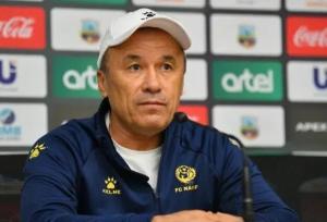 سرمربی نسف قارشی: تراکتور تیم منسجمی است / باید با تمام توان بجنگیم