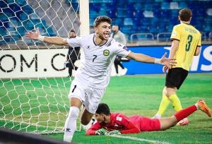 الحسین اردن صدرنشین شد/ سپاهان در رده دوم قرار گرفت