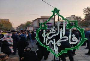 هزاران عاشق اهل بیت در میدان ۱۳ آبان گرد هم آمدند