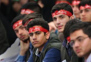 شخصیت جامع امام خمینی(ره) باید برای نسل امروز بازخوانی شود