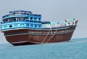 رهایی لنج سرقتی از چنگال سارقین دریایی باتلاش مرزبانان هرمزگانی