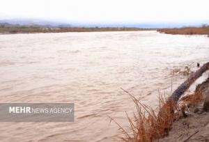 انتقال مصدوم با لودر در سیریک