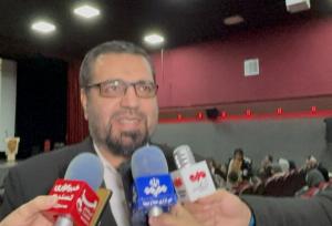 دریایی: تئاتر آینه هویت مردم کردستان و سنگر امیدآفرینی است