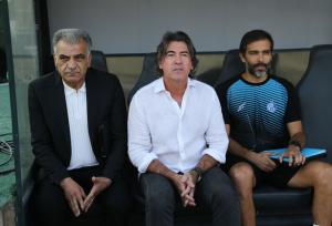 ساپینتو: موقعیت های زیادی را از دست دادیم/ نتیجه لازم را کسب کردیم