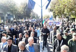 حضور پر شور دانش آموزان کاشمری در یوم الله ۱۳ آبان