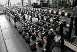 راه‌اندازی سالن ورزشی رایگان ویژه بانوان سرپرست خانوار در سنندج