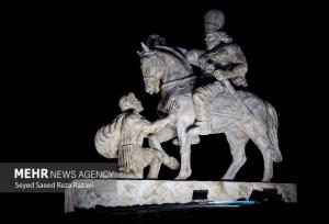 پویشی برای هویت یابی و همبستگی ملی؛ دوباره مقابل ایران زانو می زنید