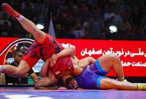 واکنش رئیس کمیسیون داوران کشتی به مبارزه جنجالی معصومی و زارع