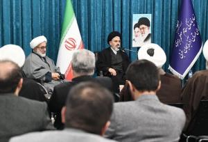 قریشی: پیگیر مطالبات دانشجویان هستم؛مطالبه‌گری همراه با تعقل باشد