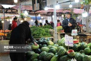 وضعیت بازار تبریز در آستانه شب یلدا؛ نارضایتی مردم از قیمت‌ها