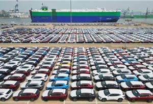 حدود ۱۵ هزار خودرو تحویل و یا در آستانه تحویل است
