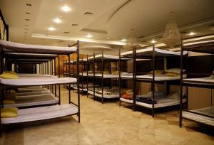 راه‌اندازی گرم‌خانه‌های کرمانشاه با آغاز بارندگی و سرمای هوا