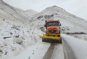 تردد در گردنه عسل‌کشان فقط با استفاده از زنجیرچرخ