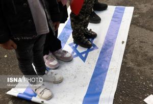 معاون سیاسی استاندار یزد: ۱۳ آبان تقویمی زنده برای تداوم بصیرت دانش‌آموزی است