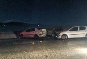 یک کشته و ۷ زخمی در تصادف زنجیره‌ای در نطنز