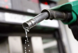 پیکانی که در تهران بنزین سوپر وارداتی زد!