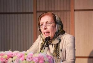 تجلیل‌نامه «ژاله آموزگار» در شماره جدید سیاست نامه