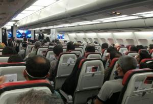 تصویر عجیب از وضعیت صبحانه پرواز تهران-مشهد!