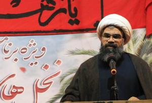 کیخا: فرودگاه بندرلنگه باید ارتقا یابد