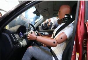 نخستین مرکز آزمون تصادفات ایران در آستانه افتتاح