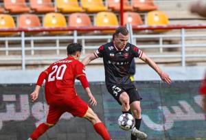 دنیل گرا: برای بازی برار ۱۰۰ هزار تماشاگر در آزادی لحظه شماری می‌کنم