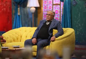 روشن: فرهاد مجیدی برگردد دیوانه است!
