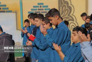 شاهرودی‌ها با نماز استسقا برای بارش باران دعا کردند