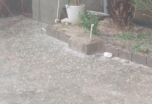 بارش تگرگ در آبپخش