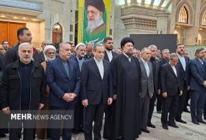 تجدید میثاق عراقچی و کارکنان وزارت خارجه با آرمان‌های امام