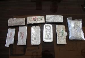 کشف بیش از ۲۲ کیلو نقره قاچاق در قطار یزد مشهد