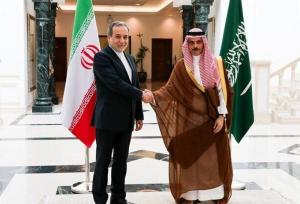 عراقچی روز ملی عربستان را به وزیر خارجه این کشور تبریک گفت