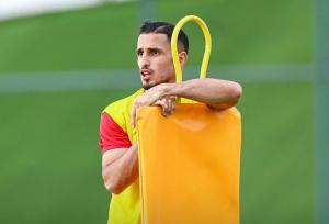 علیپور: حرف نمی زنیم اما همه چیز گل و بلبل نیست