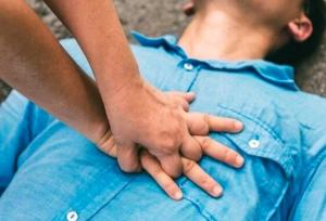 آموزش CPR به خانواده‌ها، کلید نجات بیماران قلبی در دقایق طلایی