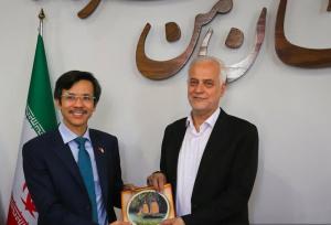 سفیرویتنام:«هوشی‌مین» و «اصفهان» در حوزه انرژی خورشیدی همکاری می‌کنند