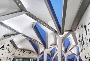 هوشمندترین ساختمان عربستان که یک شاهکار معماری است