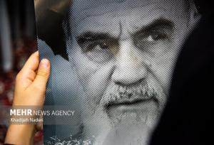 انقلاب امام خمینی سرمشقی برای نهضت‌های آزادی‌خواه جهان شد