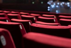 فقر صندلی سینما در قزوین؛ رتبه ۳۰ کشوری