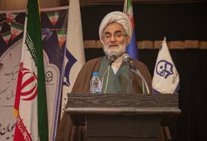 نماینده ولی فقیه در گیلان: آینده کشور در گرو علم و دانش است