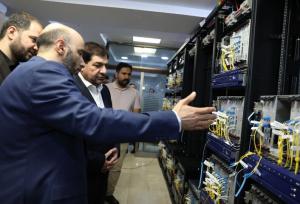 مخبر: هنر نیست که اولویت در مناقصه‌هایمان توجه به شرکت‌های خارجی باشد