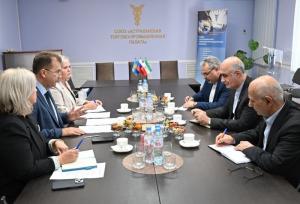 تاکید سرکنسول ایران بر راه‌اندازی خط پروازی آستراخان–رشت